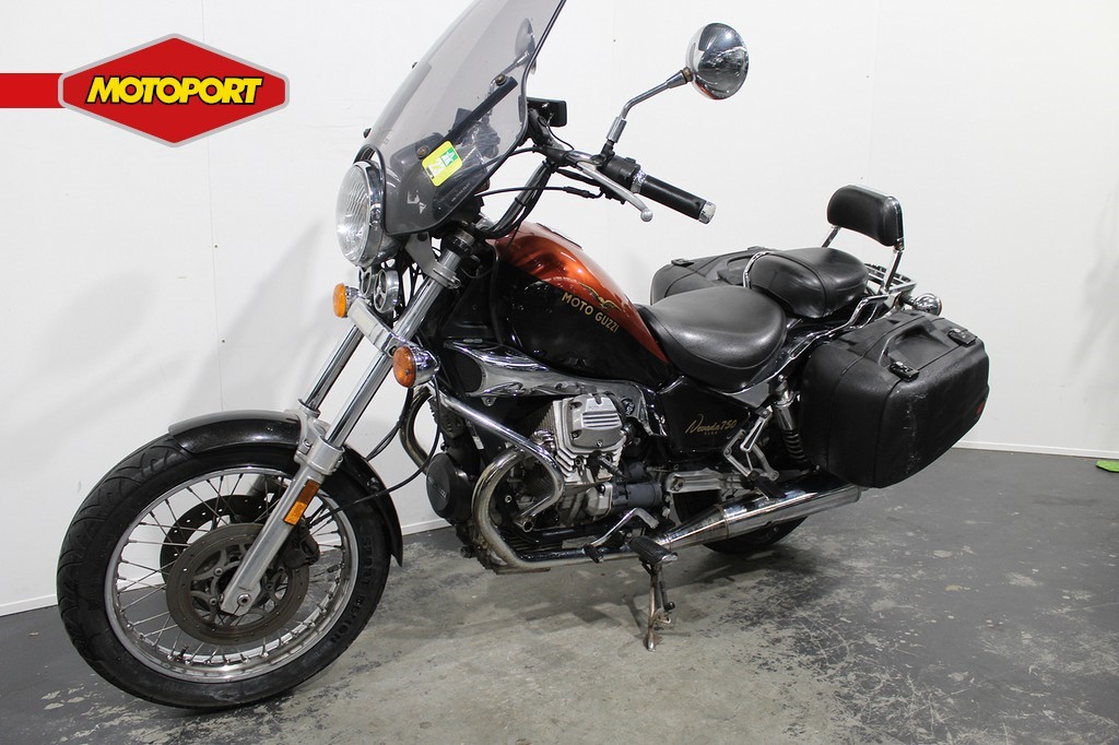 MOTO GUZZI - NEVADA 750