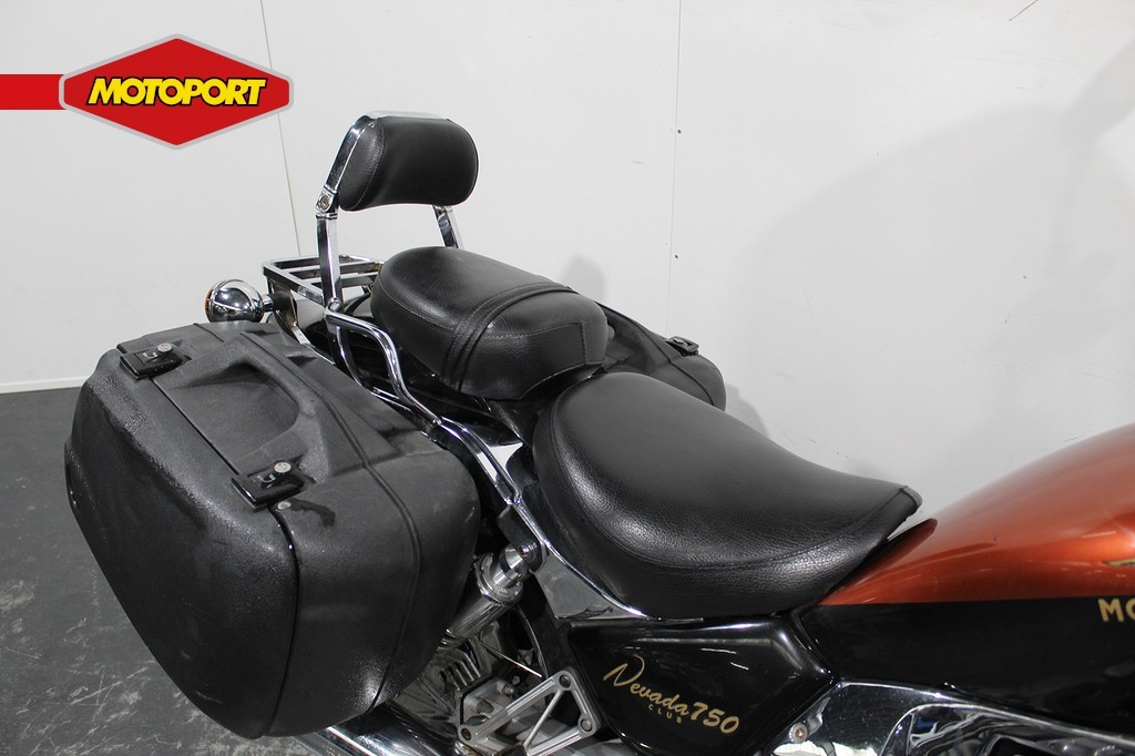 MOTO GUZZI - NEVADA 750