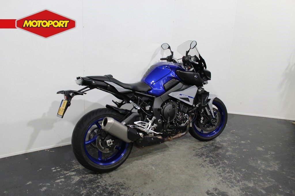 YAMAHA - MT 10
