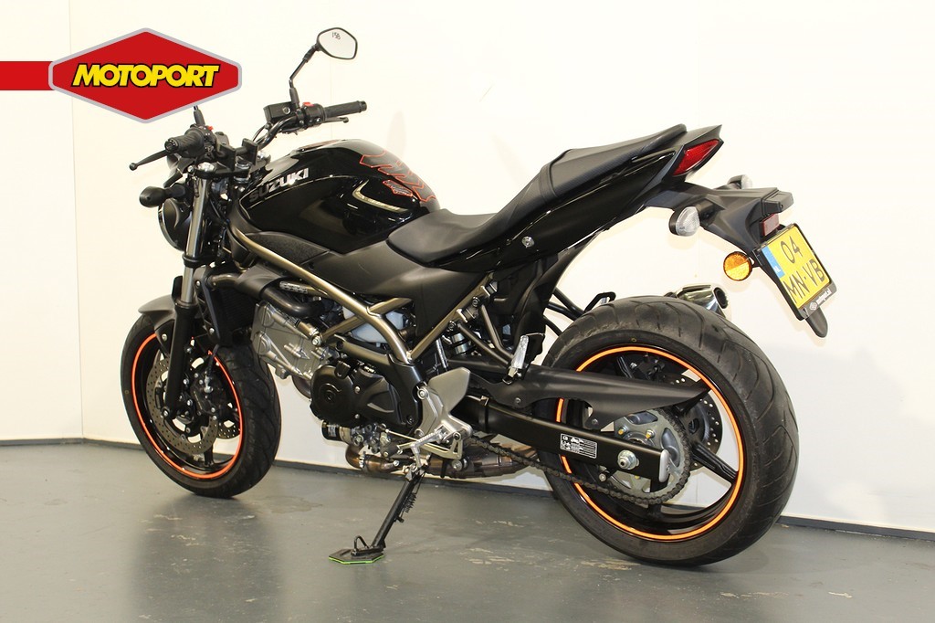 SUZUKI - SV 650