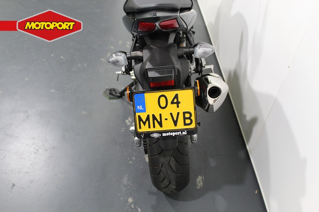 SUZUKI - SV 650