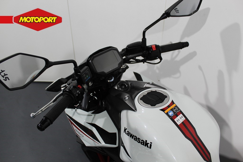 KAWASAKI - Z 650