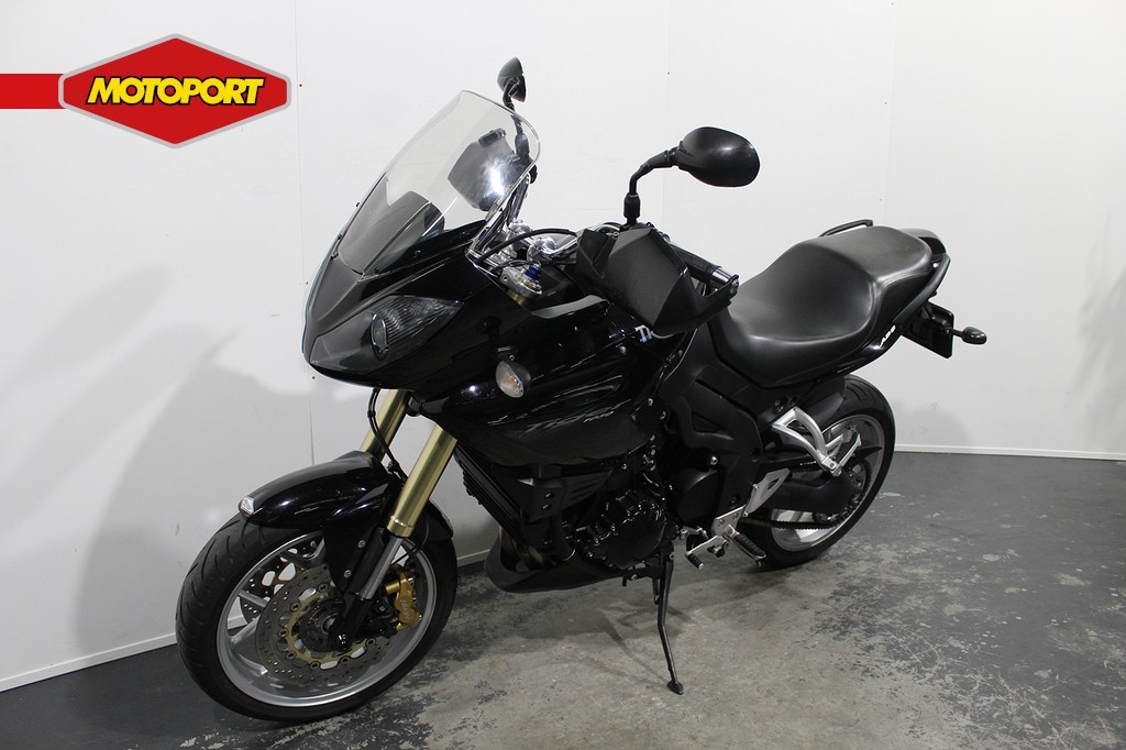 TRIUMPH - TIGER 1050 .