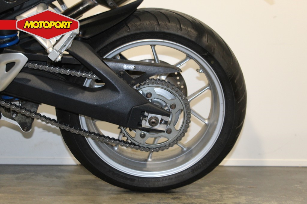 TRIUMPH - TIGER 1050 .