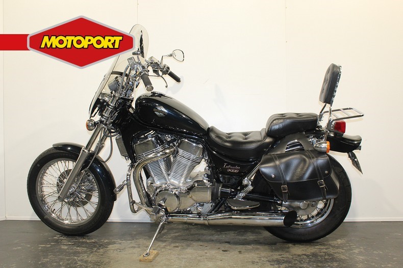 SUZUKI - VS 1400 intruder