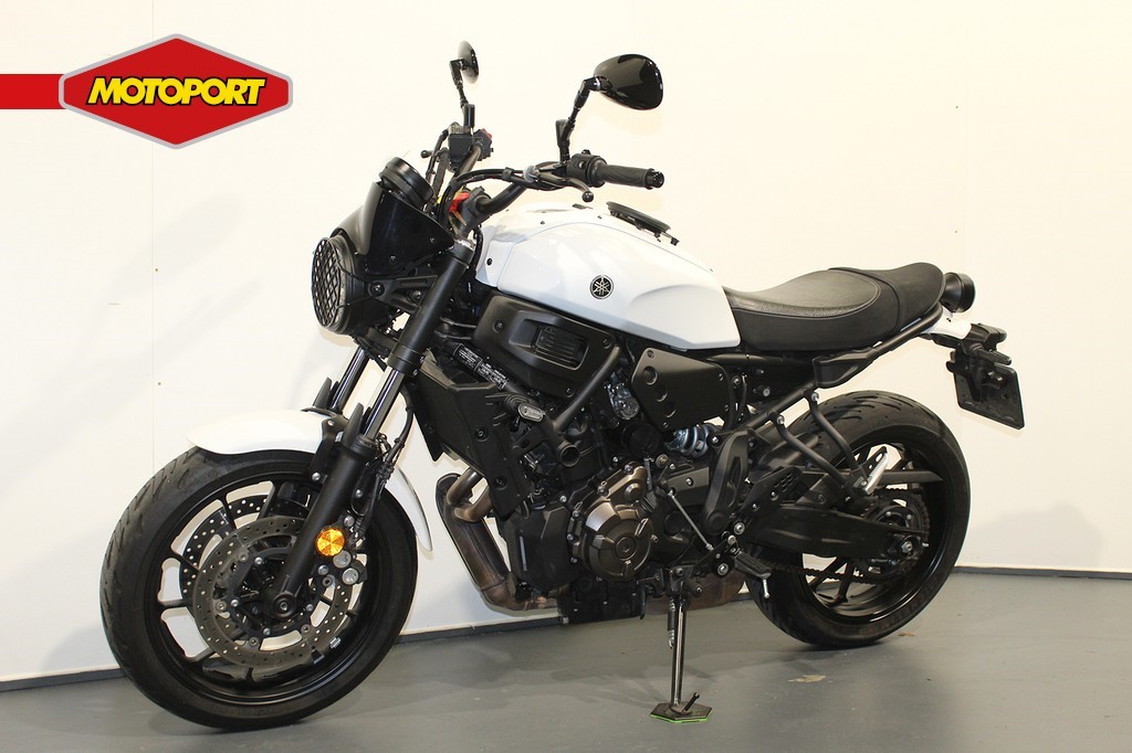 YAMAHA - XSR 700