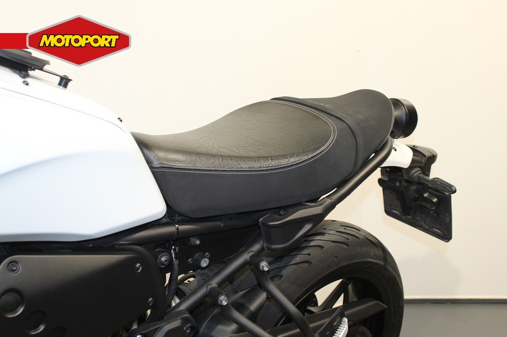 YAMAHA - XSR 700