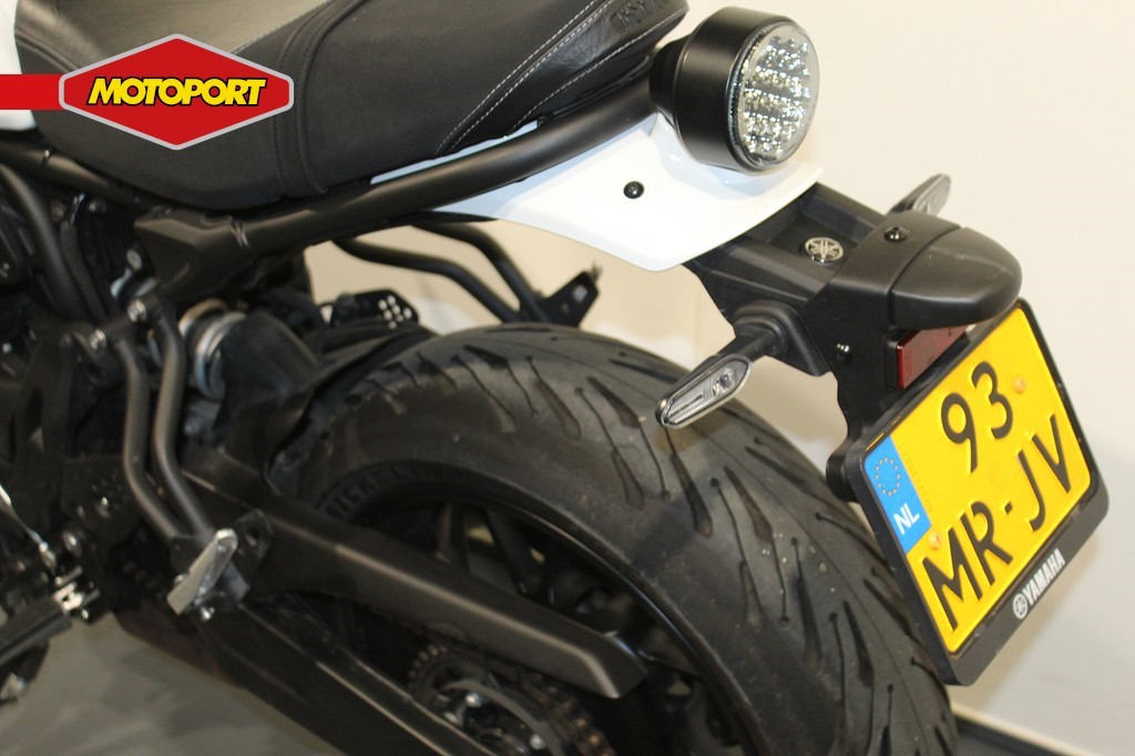 YAMAHA - XSR 700