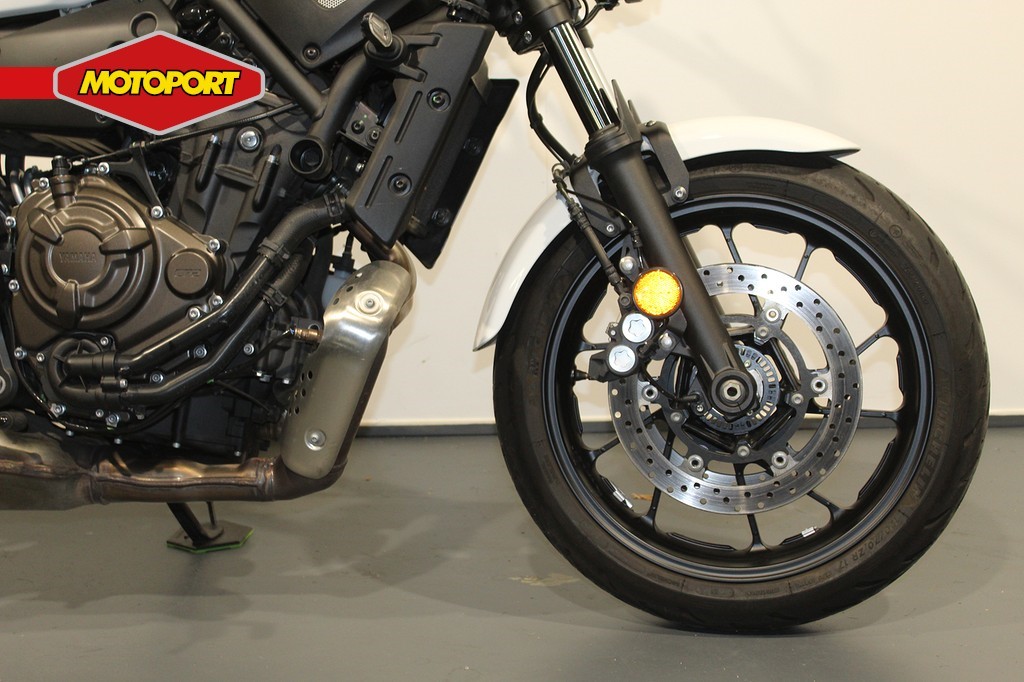 YAMAHA - XSR 700