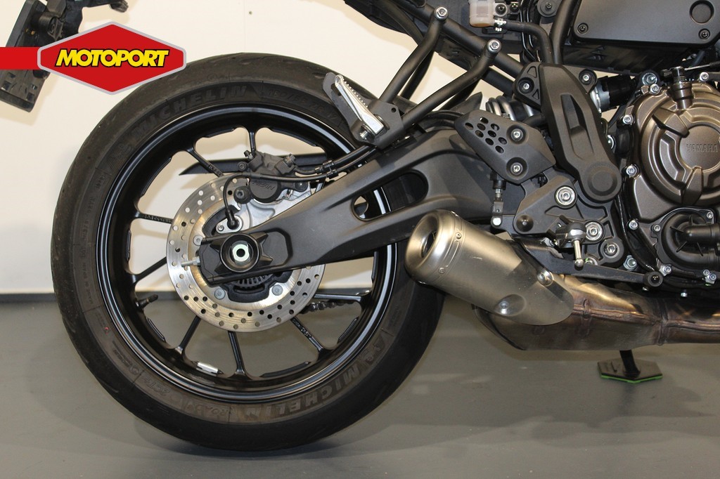 YAMAHA - XSR 700