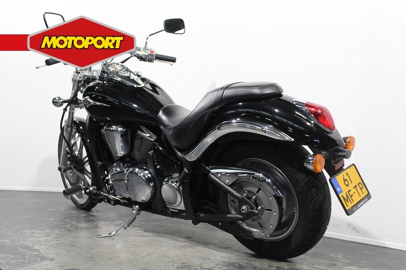 KAWASAKI - VN 900 Custom