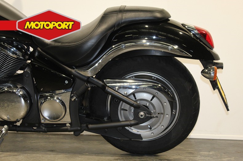 KAWASAKI - VN 900 Custom