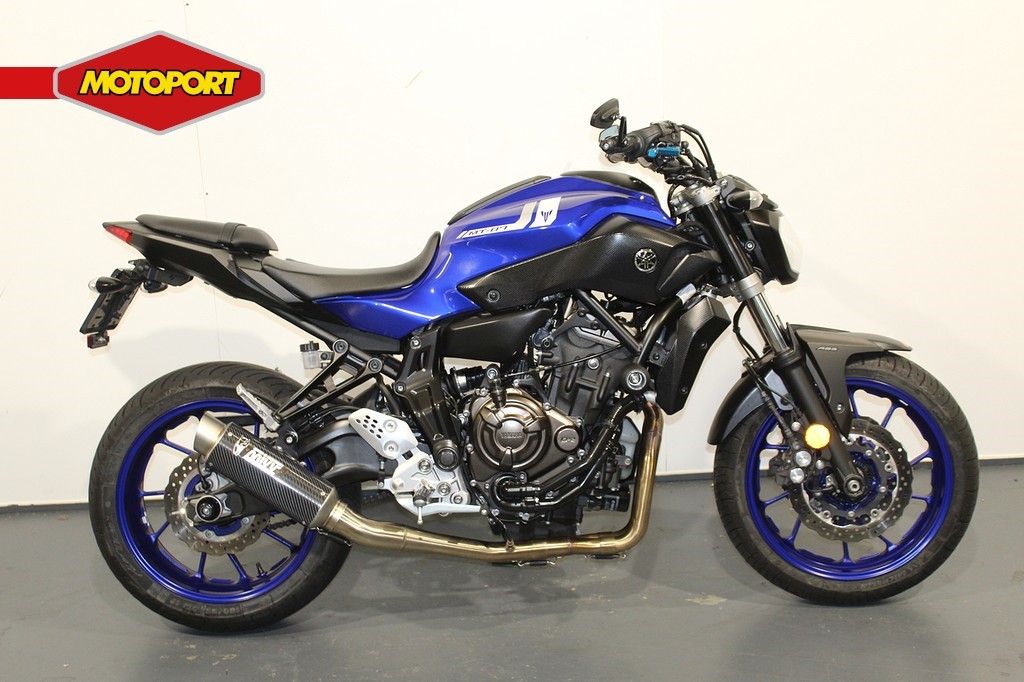 YAMAHA - MT 07