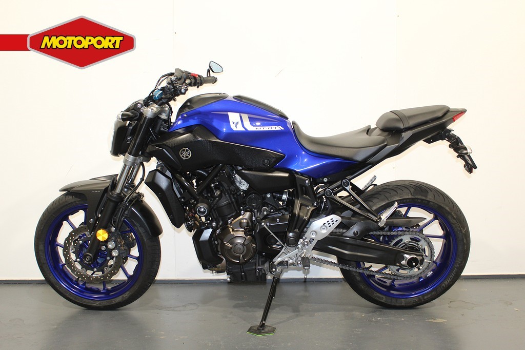 YAMAHA - MT 07