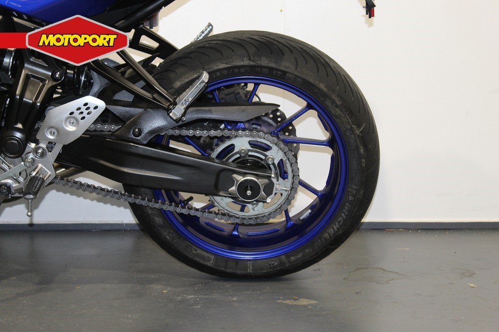 YAMAHA - MT 07
