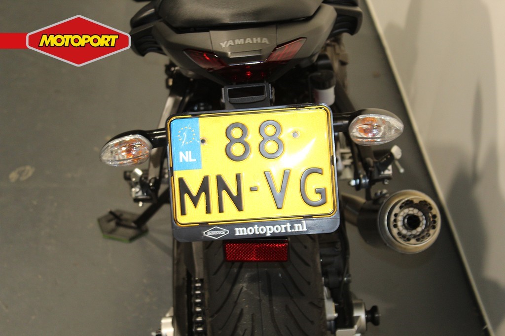 YAMAHA - MT 07