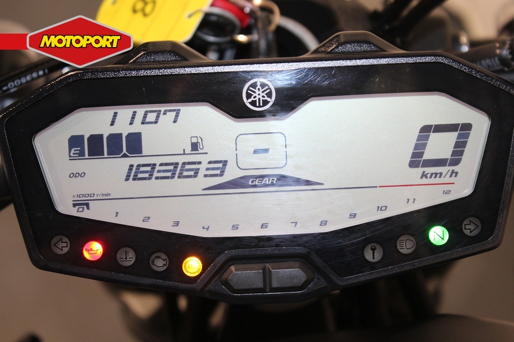 YAMAHA - MT 07