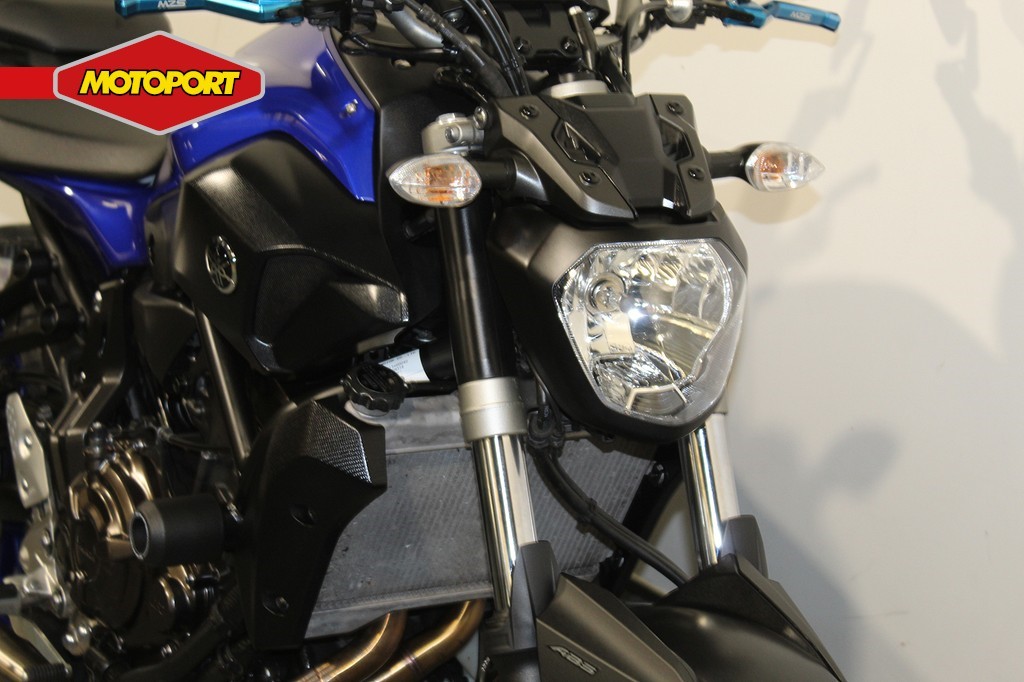 YAMAHA - MT 07