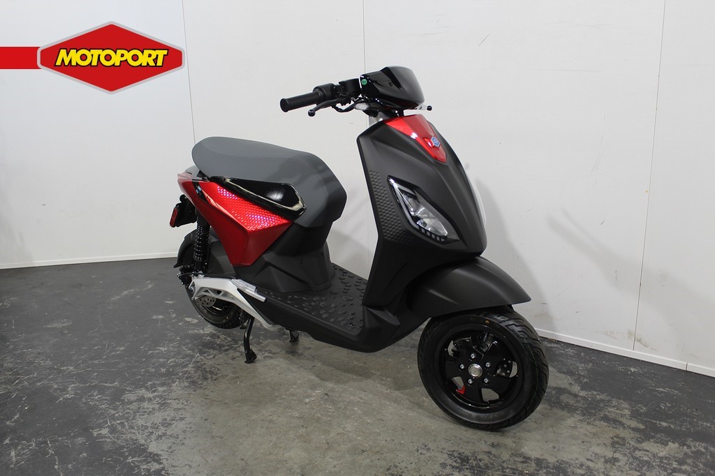 PIAGGIO - One 45 km Electric