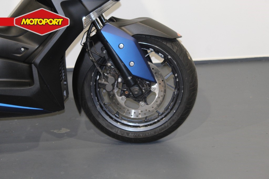 YAMAHA - X-MAX 300
