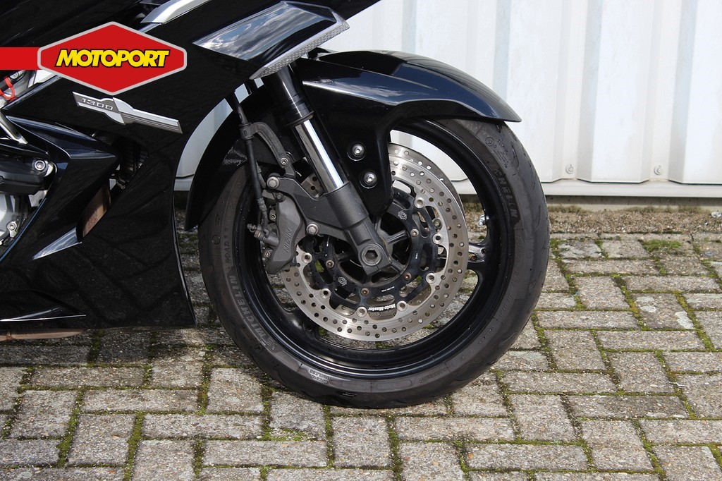 Te Koop: YAMAHA FJR 1300 A - BikeNet