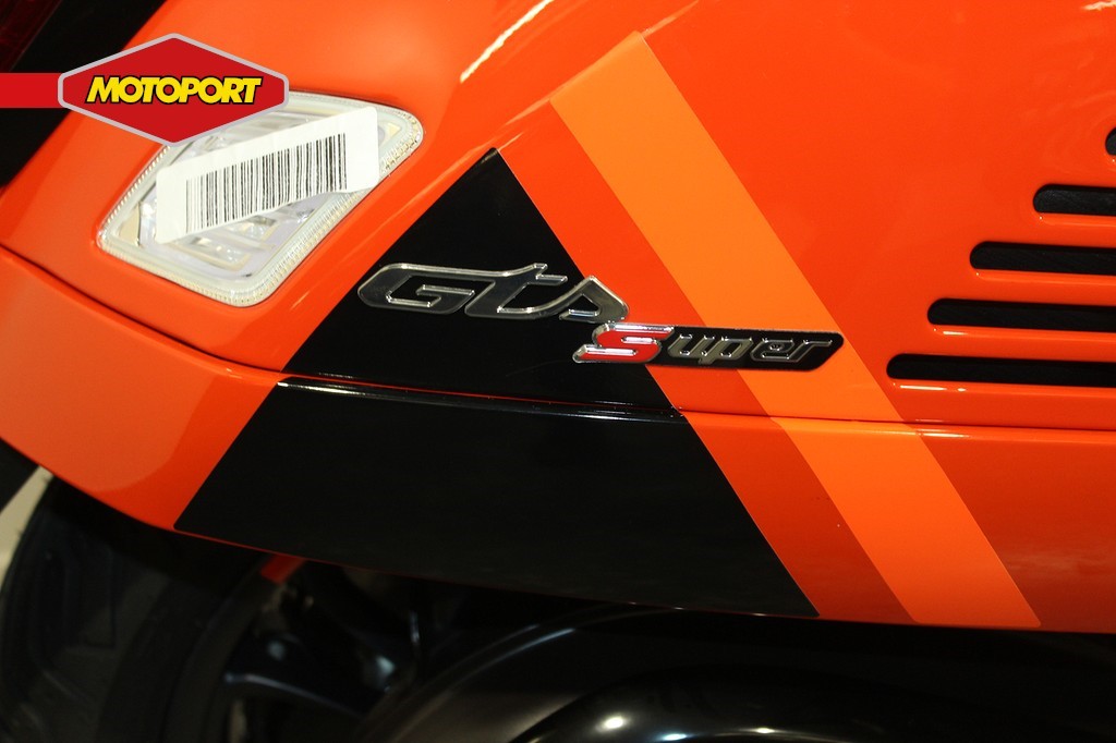 VESPA - GTS 300 Supersport
