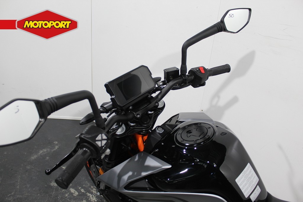 KTM - 125 DUKE