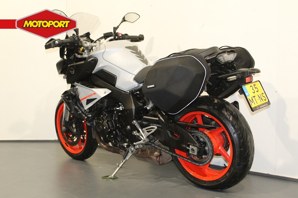 YAMAHA - MT 10 Tourer Edition