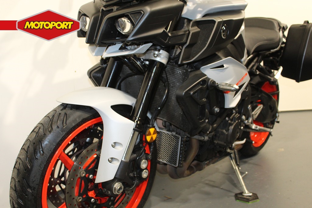 YAMAHA - MT 10 Tourer Edition