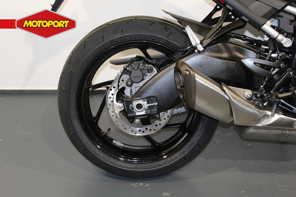 SUZUKI - GSX S 1000