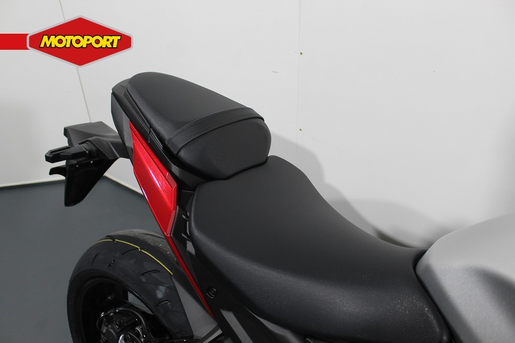 SUZUKI - GSX S 1000