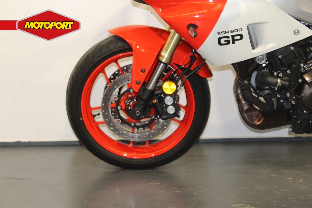 YAMAHA - XSR 900 GP