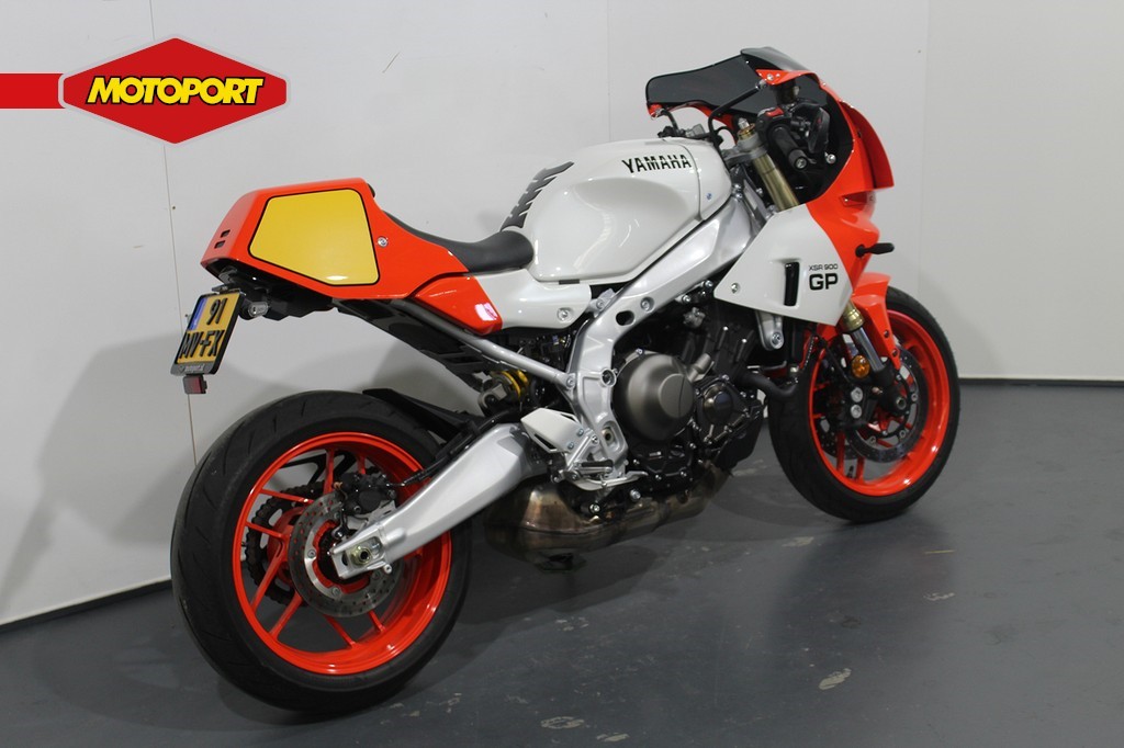 YAMAHA - XSR 900 GP