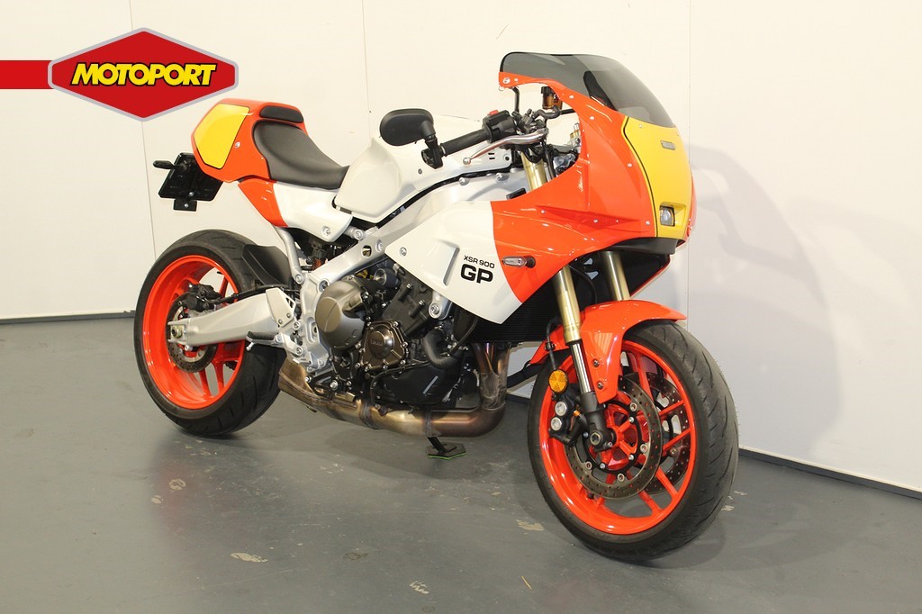 YAMAHA - XSR 900 GP