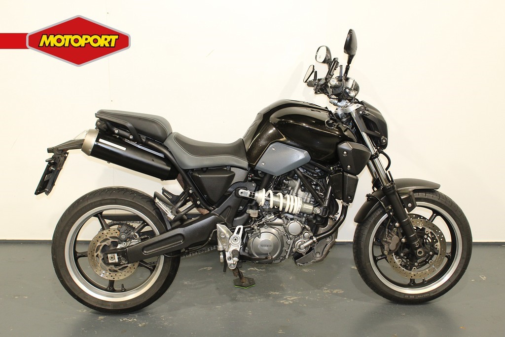 YAMAHA - MT 03