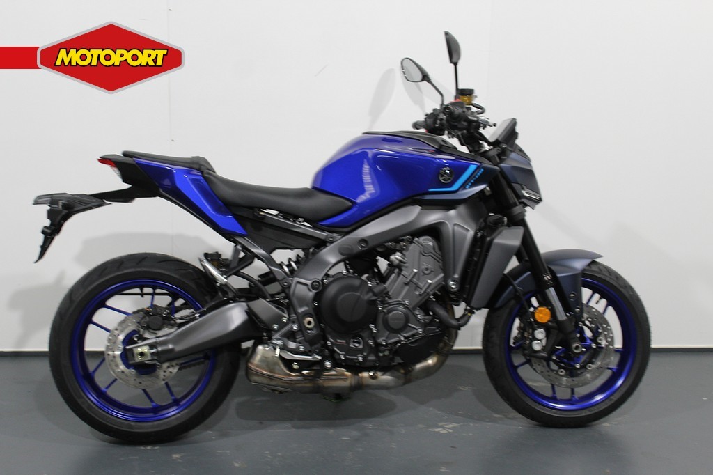 YAMAHA - MT 09