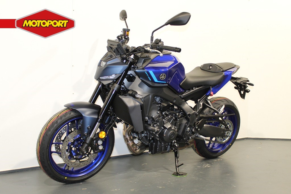 YAMAHA - MT 09