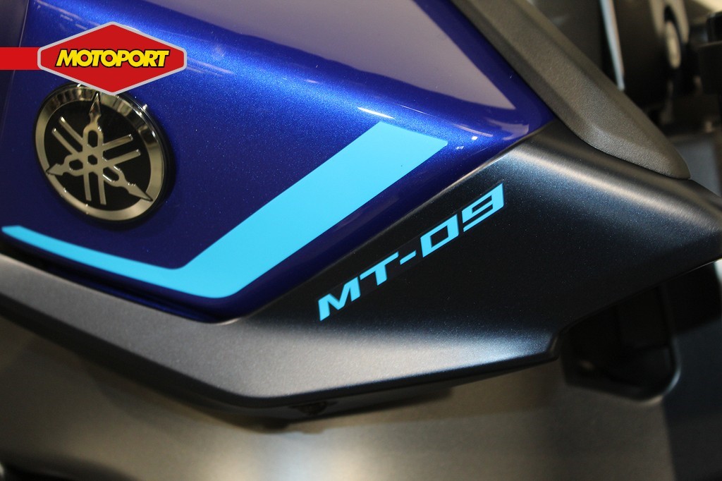 YAMAHA - MT 09