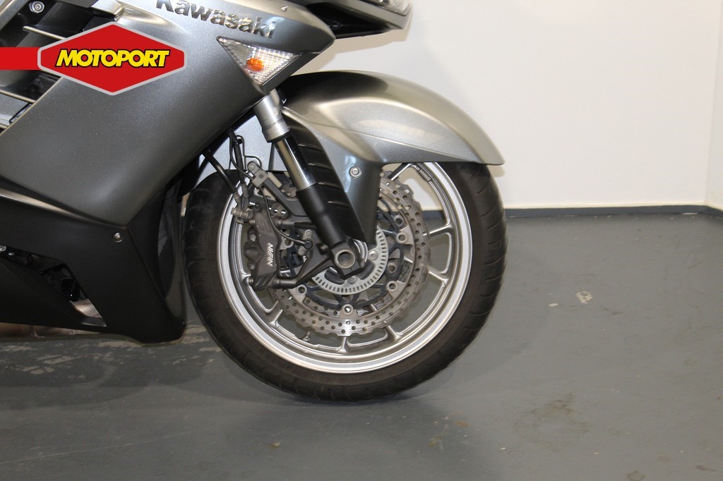 KAWASAKI - GTR 1400