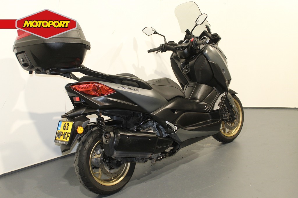 YAMAHA - XMAX 300 Tech MAX