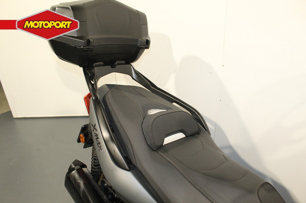 YAMAHA - XMAX 300 Tech MAX