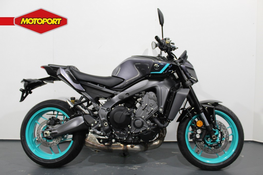 YAMAHA - MT 09