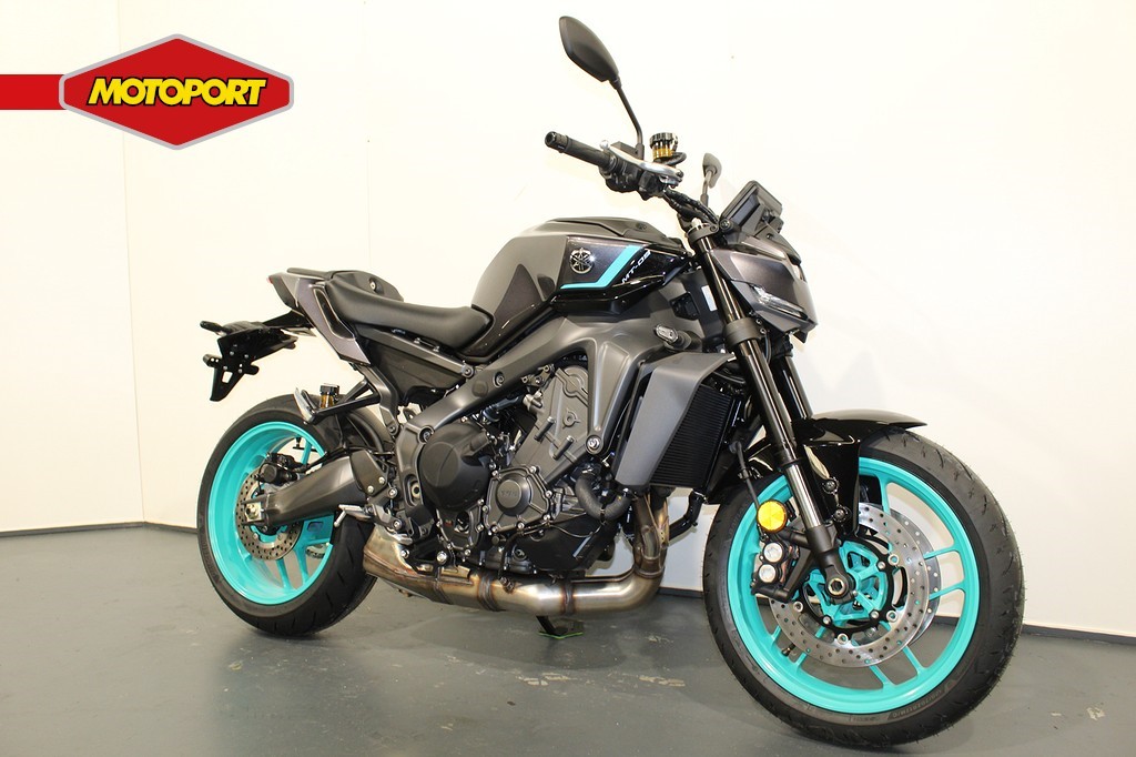 YAMAHA - MT 09