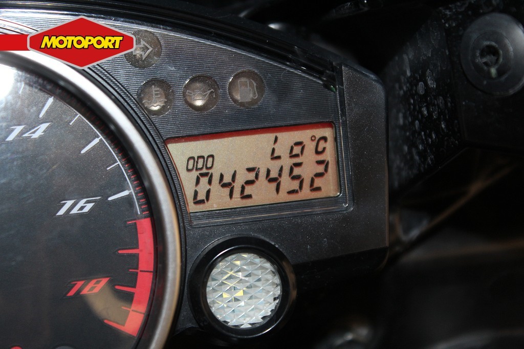 YAMAHA - YZF-R6