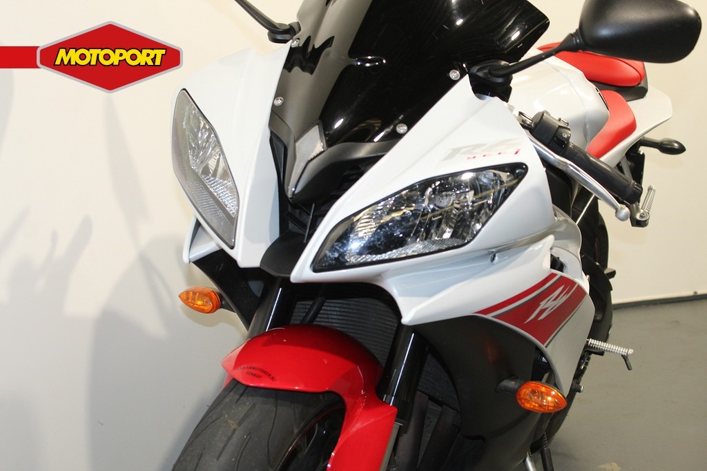 YAMAHA - YZF-R6
