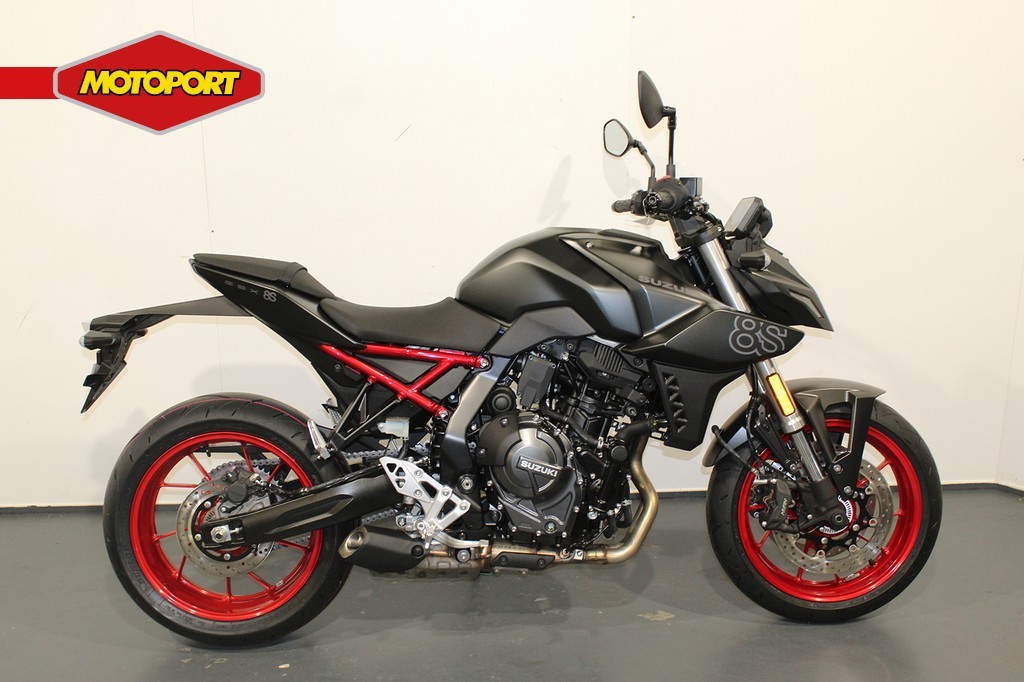 SUZUKI - GSX 8S