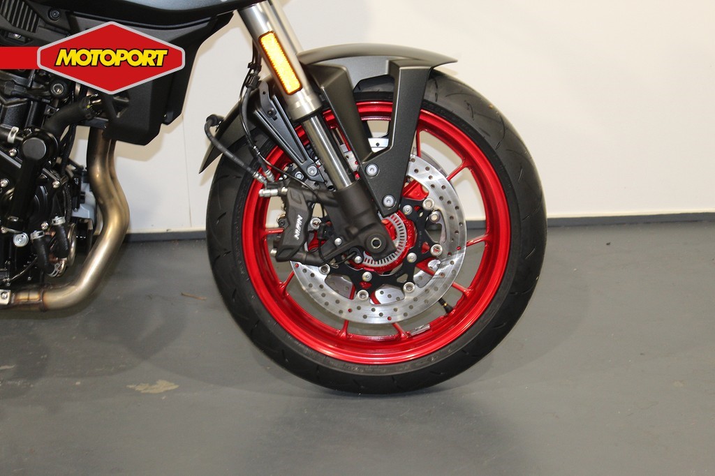 SUZUKI - GSX 8S