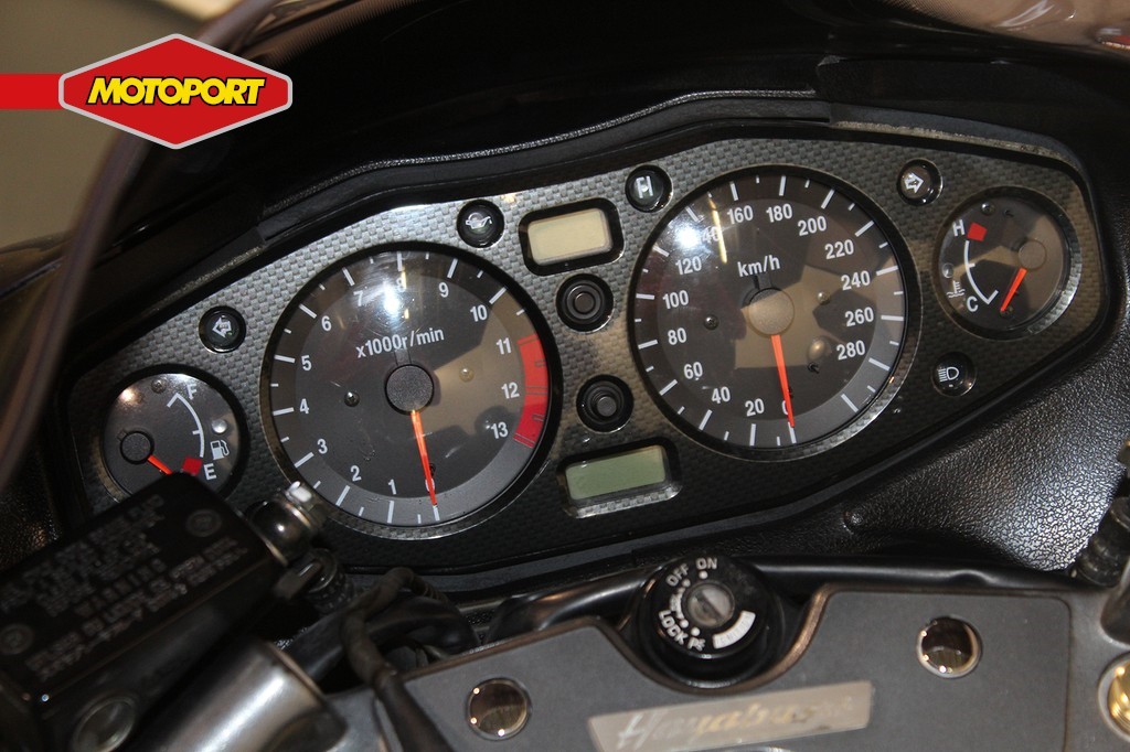 SUZUKI - GSX 1300 R Hayabusa