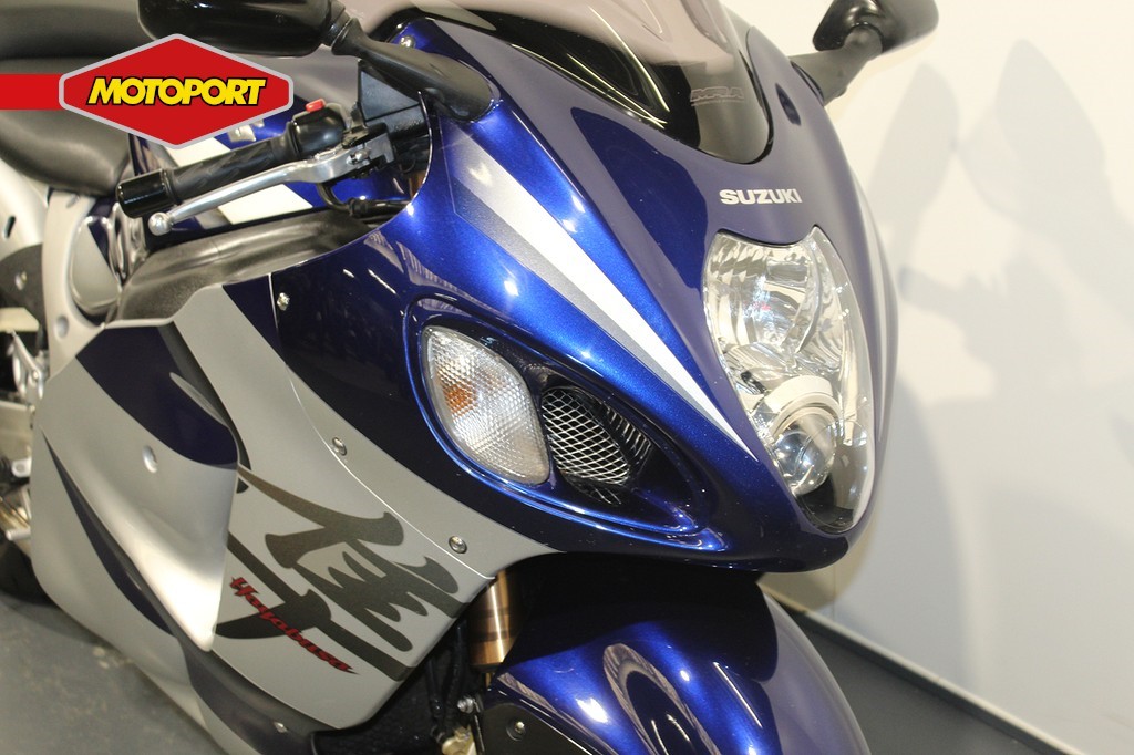 SUZUKI - GSX 1300 R Hayabusa