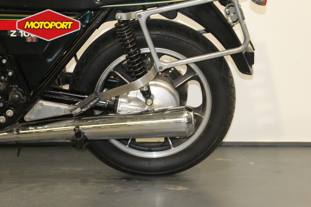 KAWASAKI - KZ 1000 ST